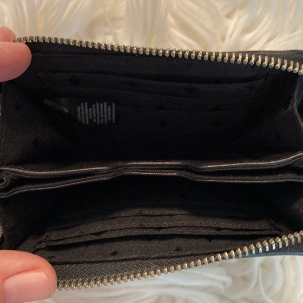 Fossil Wallet/ Wristlet in excellent condition - Picture 5 of 8